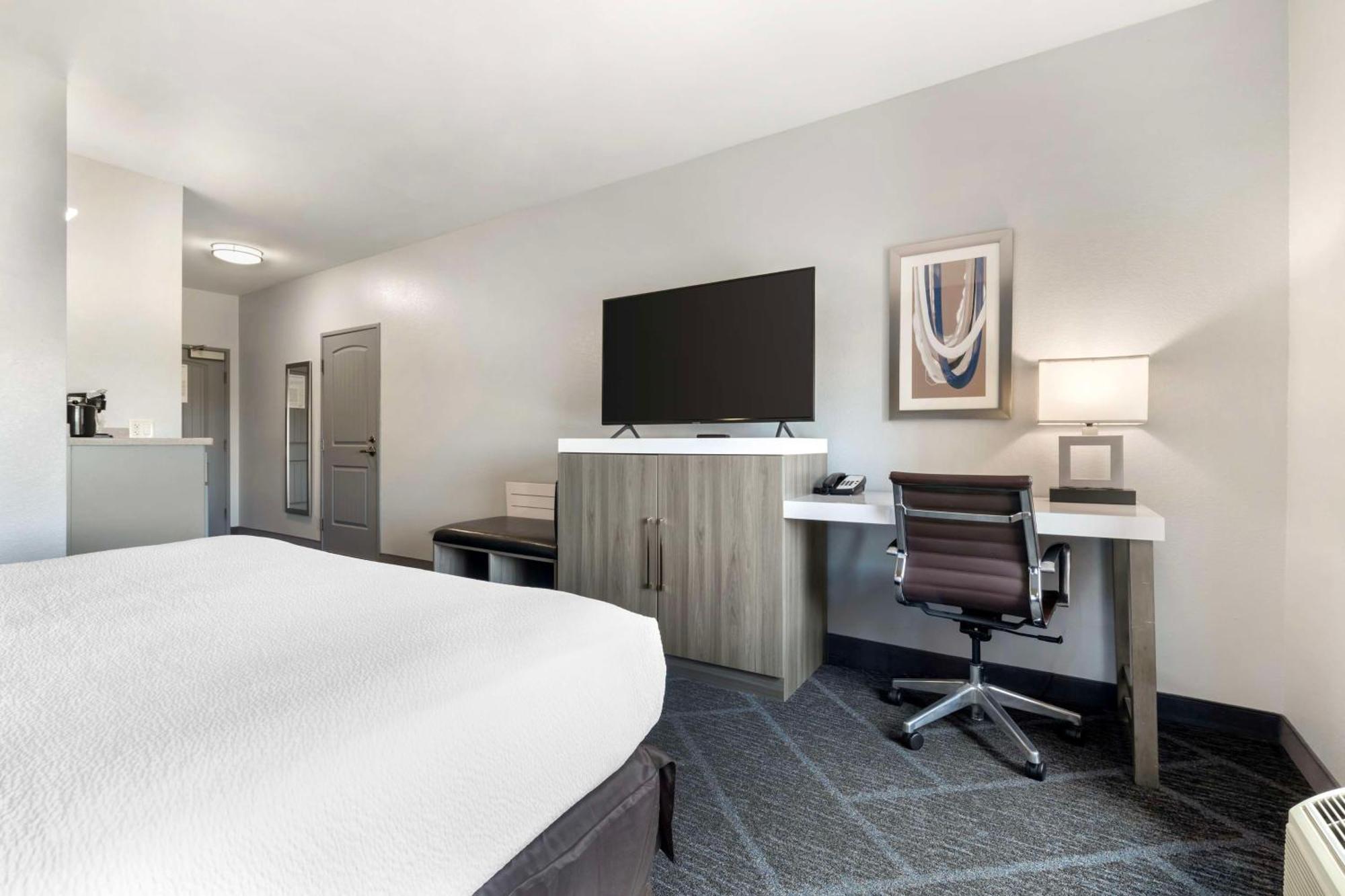 Best Western Plus Appleton Airport Mall Hotel Екстериор снимка